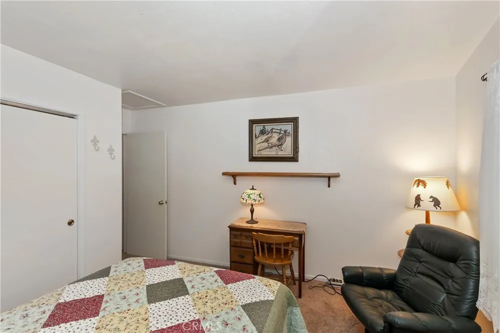 305 Cedarbrook Drive Twin Peaks, CA 92391