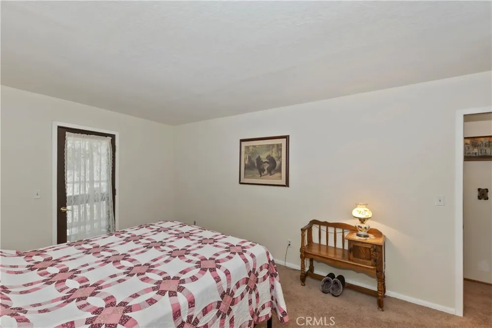 305 Cedarbrook Drive Twin Peaks, CA 92391