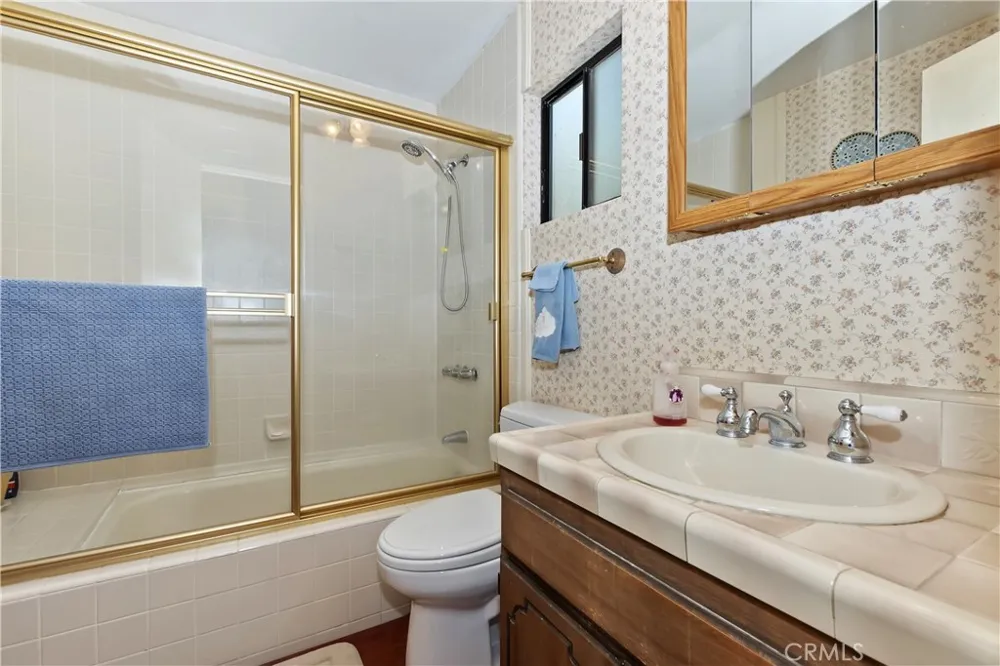 305 Cedarbrook Drive Twin Peaks, CA 92391