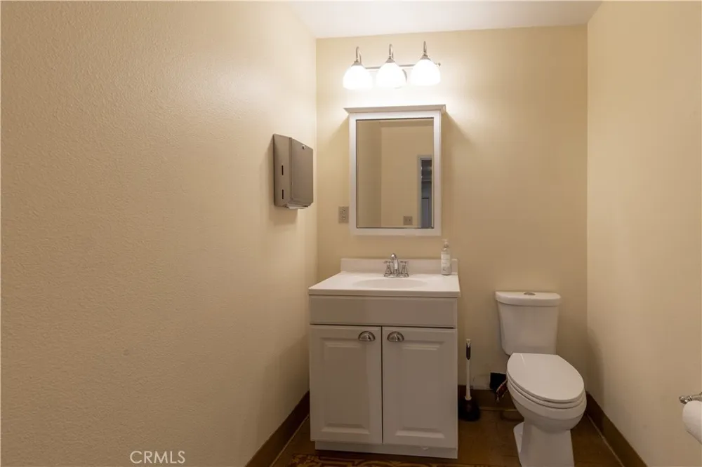 9240 Limonite Avenue Jurupa Valley, CA 92509