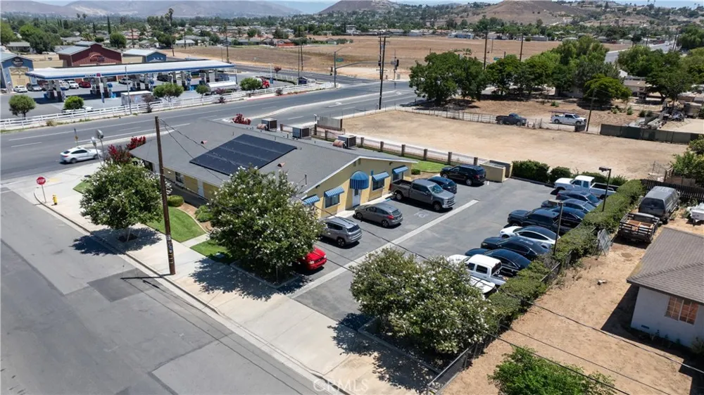 9240 Limonite Avenue Jurupa Valley, CA 92509
