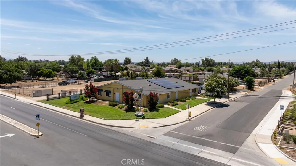 9240 Limonite Avenue Jurupa Valley, CA 92509