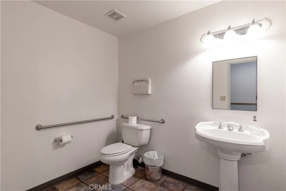 9240 Limonite Avenue Jurupa Valley, CA 92509