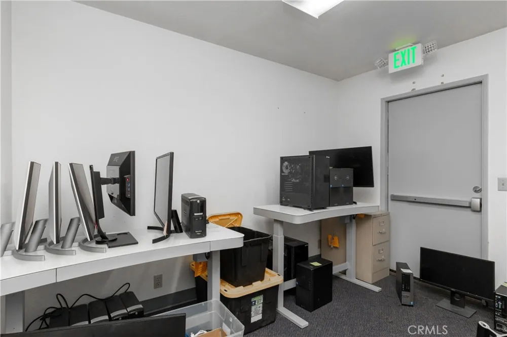 9240 Limonite Avenue Jurupa Valley, CA 92509