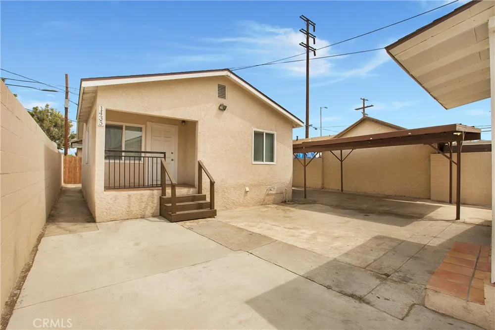 1435 E Colon ST Wilmington, CA 90744