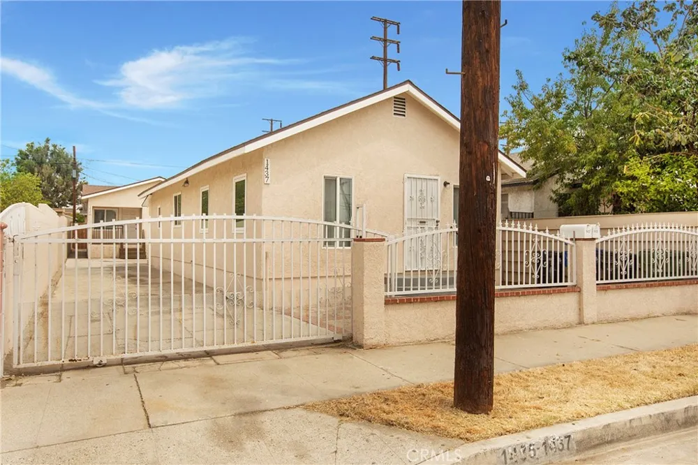 1435 E Colon ST Wilmington, CA 90744