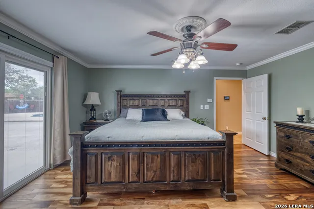 633 Sunrise Ave Uvalde, TX 78801