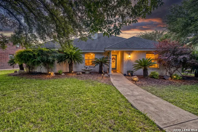 633 Sunrise Ave Uvalde, TX 78801