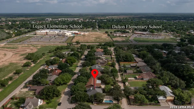 633 Sunrise Ave Uvalde, TX 78801