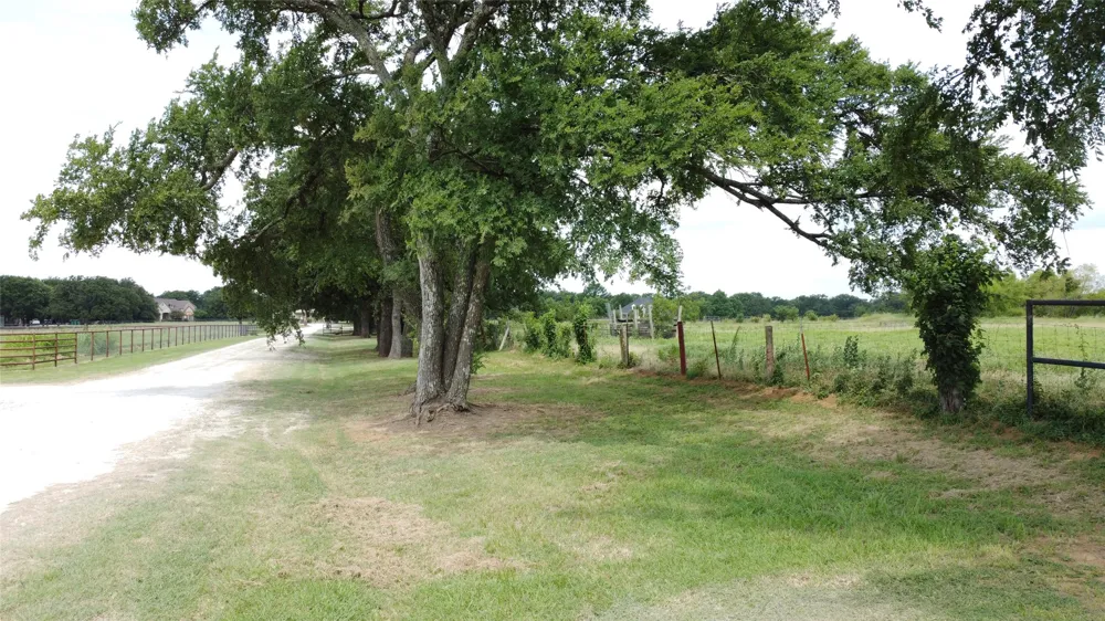 Bell Road Pilot Point, TX 76258