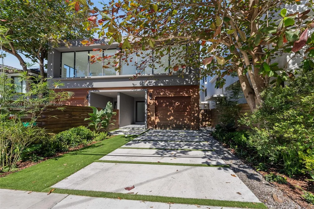 2984 Coconut Ave Coconut Grove, FL 33133