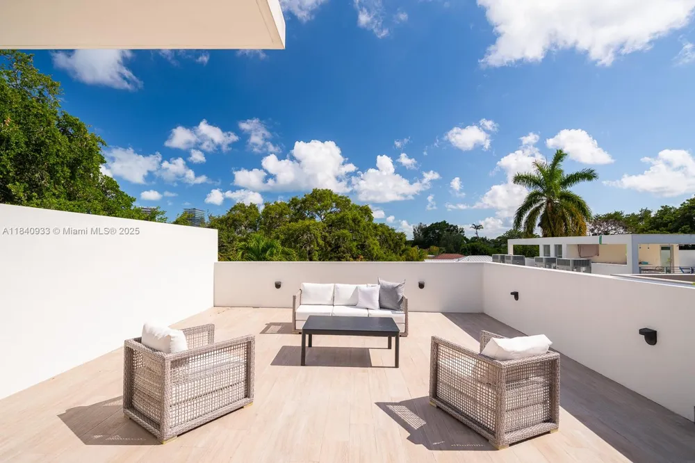 2984 Coconut Ave Coconut Grove, FL 33133