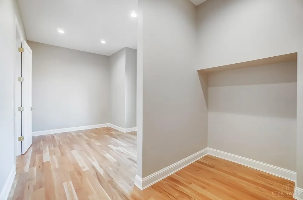 10 Priya Place Green, OH 45002