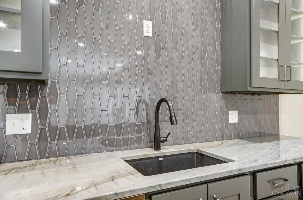 10 Priya Place Green, OH 45002