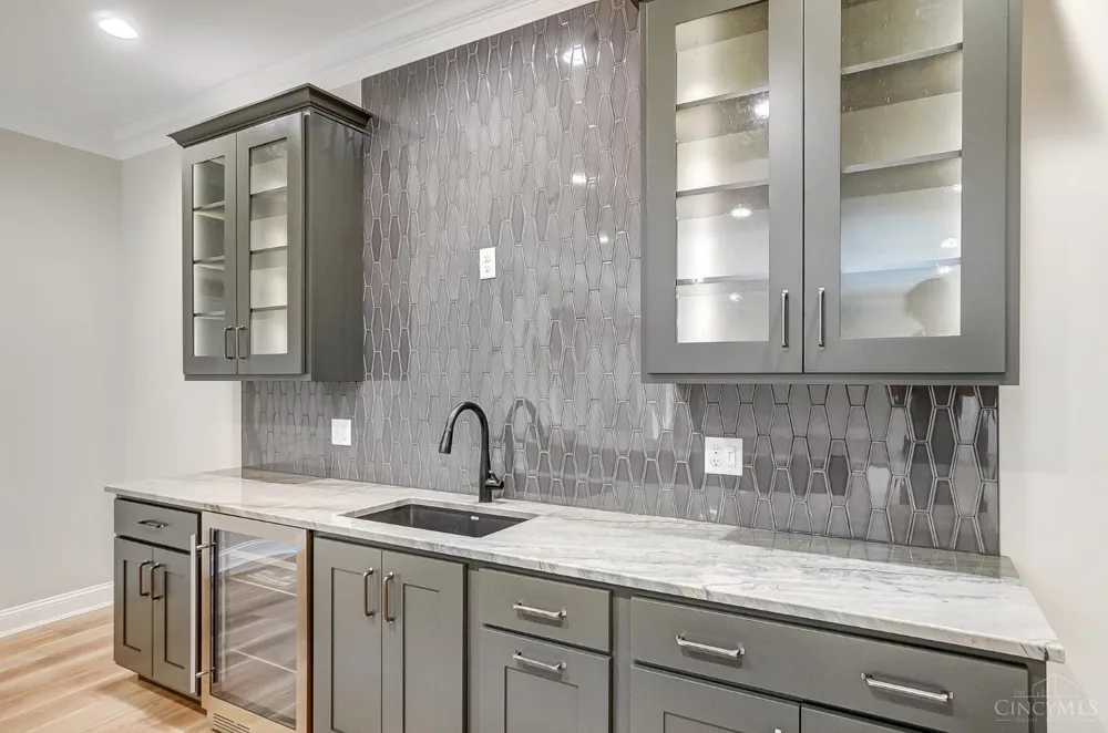 10 Priya Place Green, OH 45002
