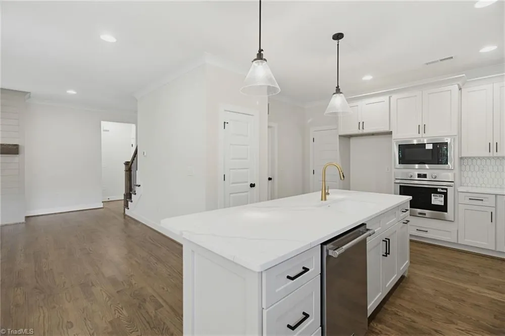 4029 Estate Drive Lewisville, NC 27023