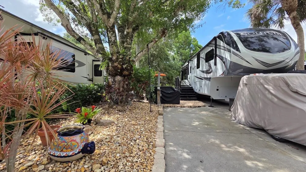 171 APPALOOSA TRAIL River Ranch, FL 33867