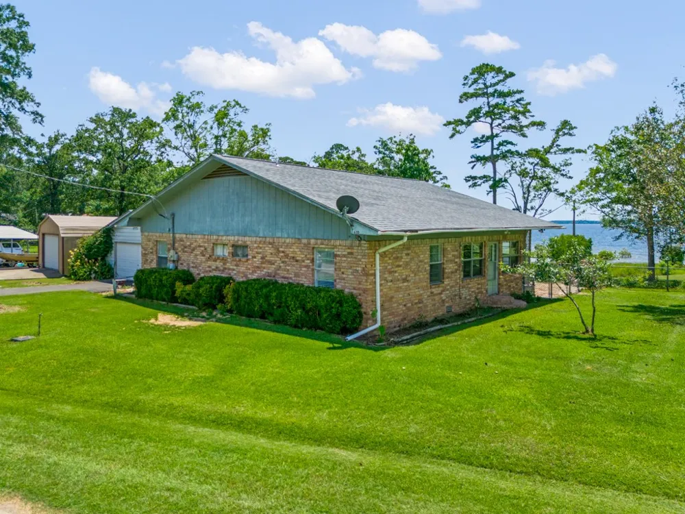 620 Shadywood Lane Avinger, TX 75630