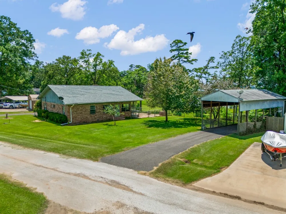 620 Shadywood Lane Avinger, TX 75630