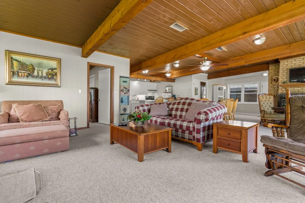 620 Shadywood Lane Avinger, TX 75630