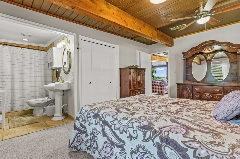 620 Shadywood Lane Avinger, TX 75630