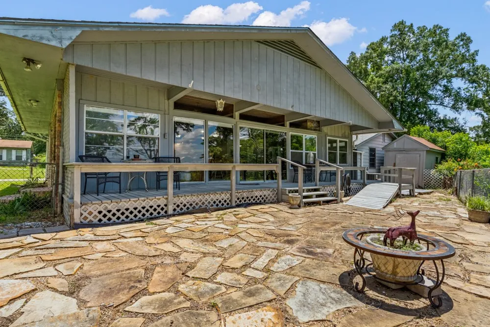 620 Shadywood Lane Avinger, TX 75630