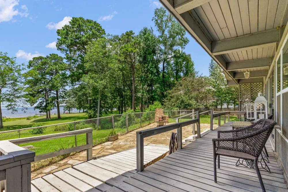 620 Shadywood Lane Avinger, TX 75630
