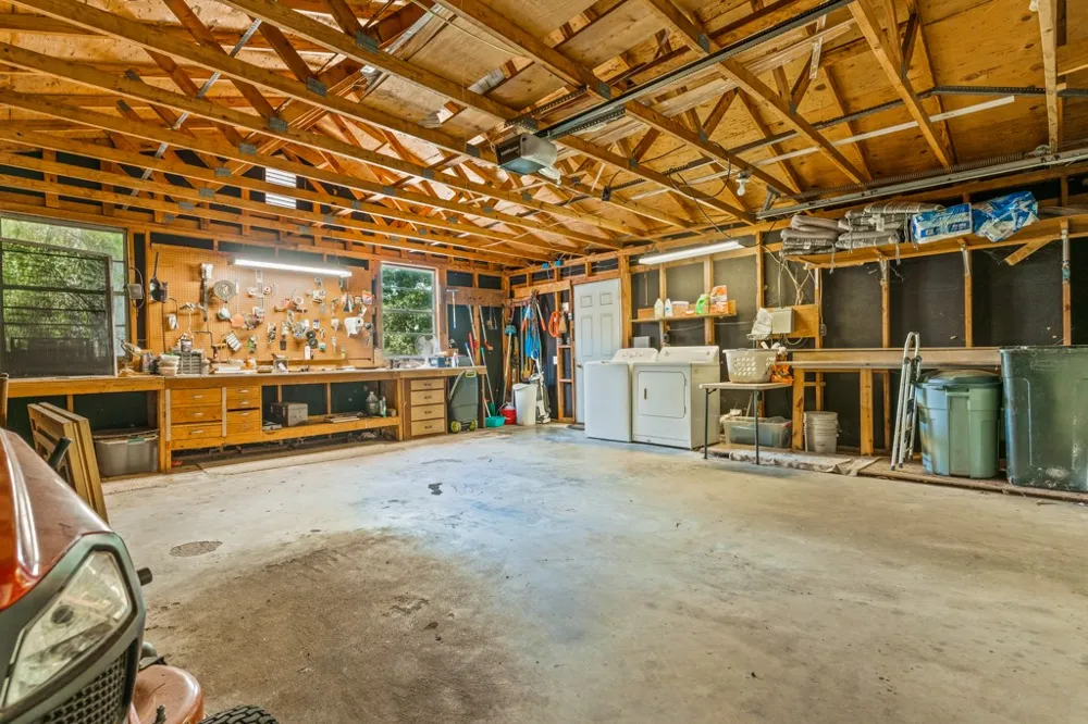 620 Shadywood Lane Avinger, TX 75630