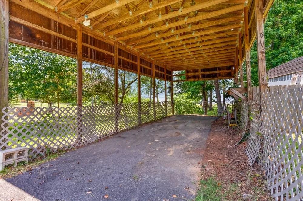 620 Shadywood Lane Avinger, TX 75630