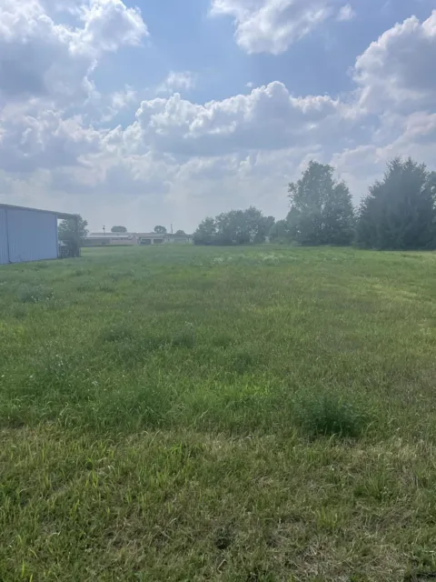 708 Centerville Road