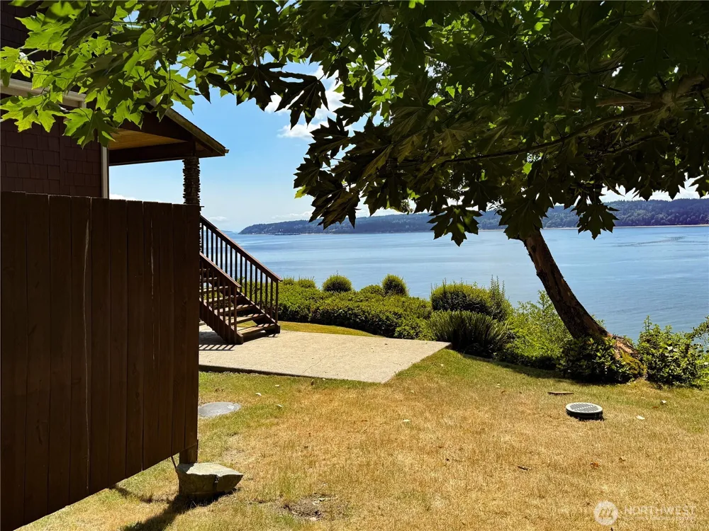 49 M Whidbey Island Drive Hat Island, WA 98206