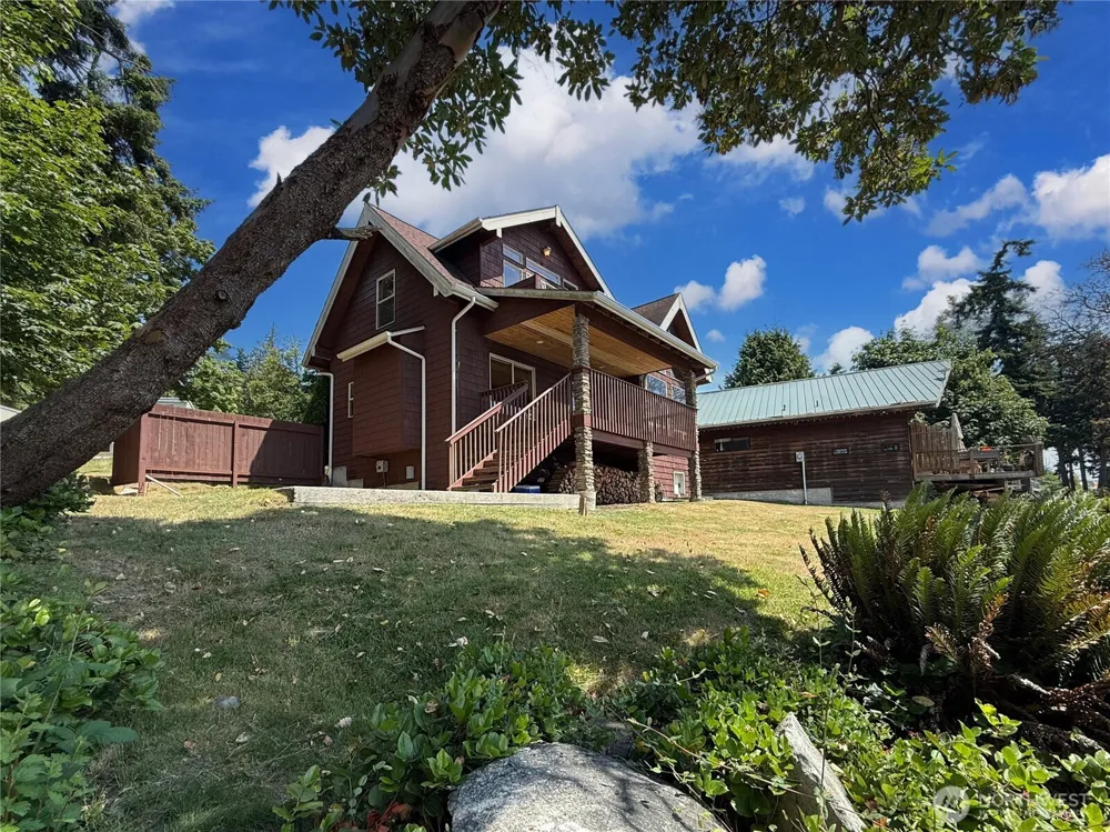 49 M Whidbey Island Drive Hat Island, WA 98206