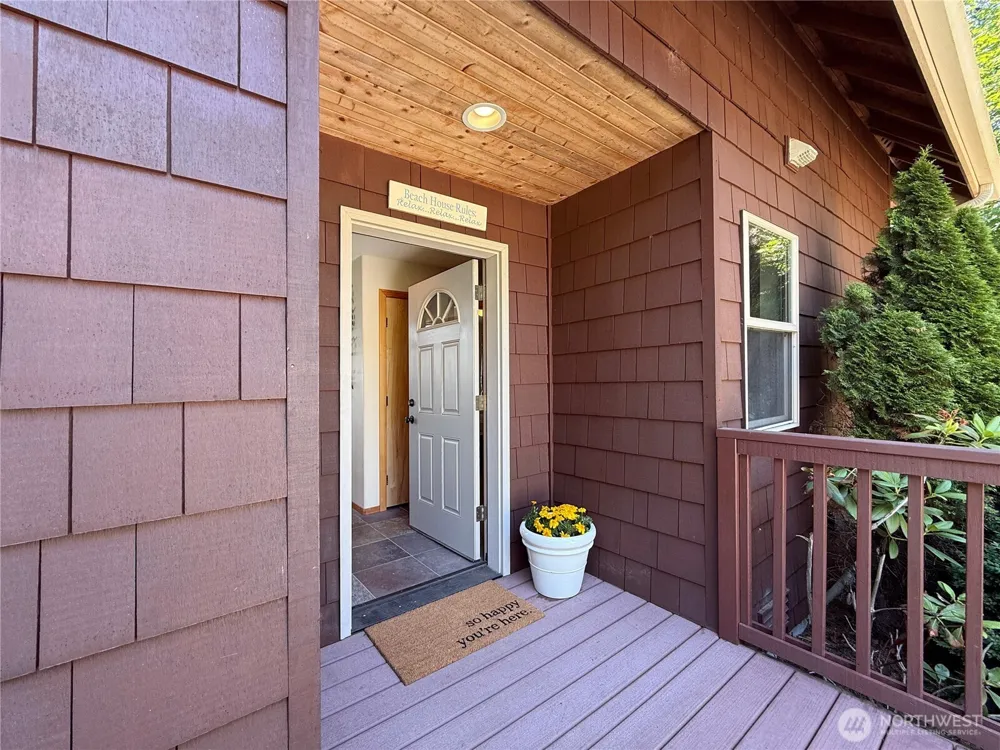 49 M Whidbey Island Drive Hat Island, WA 98206