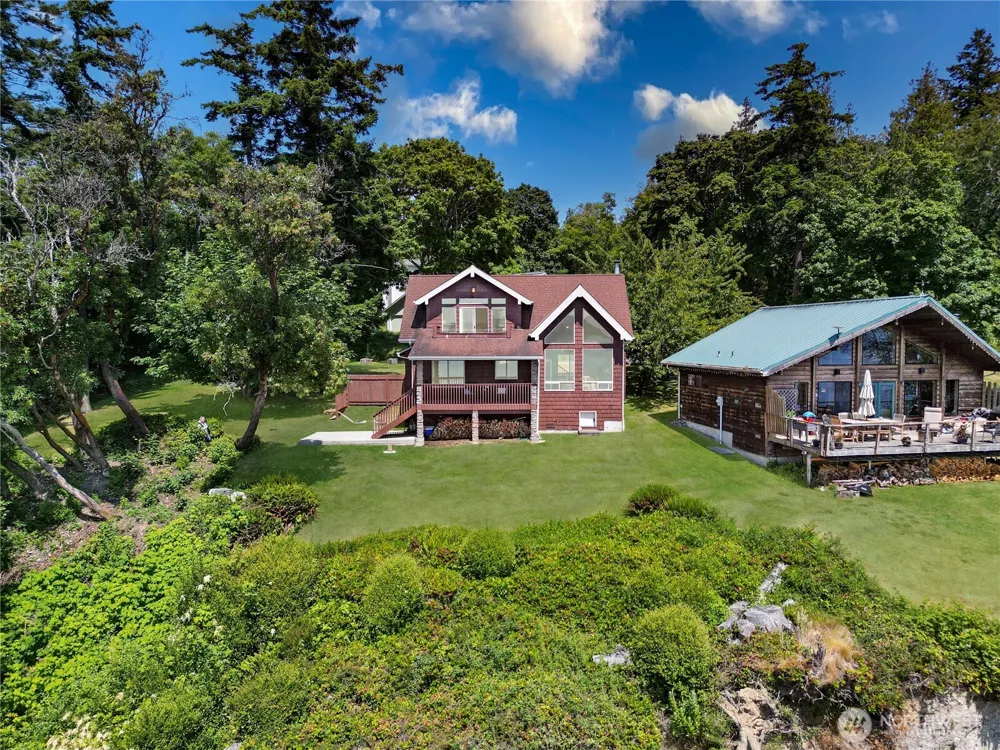 49 M Whidbey Island Drive Hat Island, WA 98206