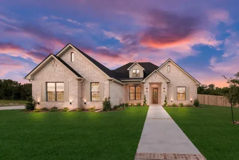 8005 Bee Cave Road