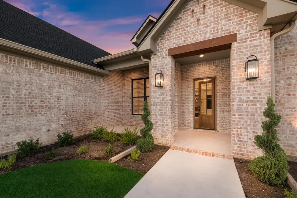 8005 Bee Cave Road China Spring, TX 76633