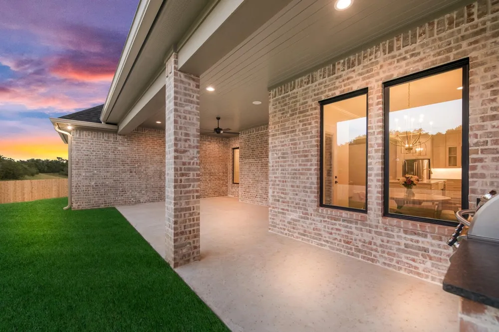 8005 Bee Cave Road China Spring, TX 76633