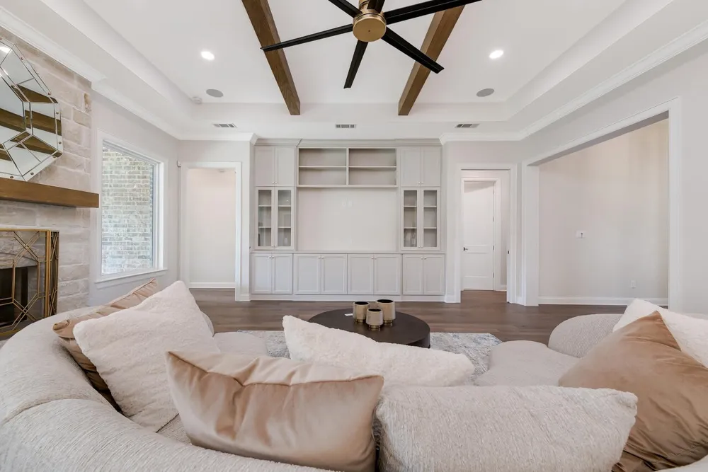 8005 Bee Cave Road China Spring, TX 76633