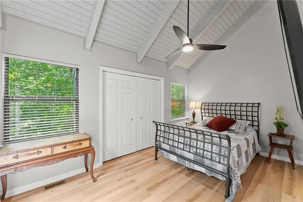 17 Dach Bruecke Gasse Helen, GA 30545