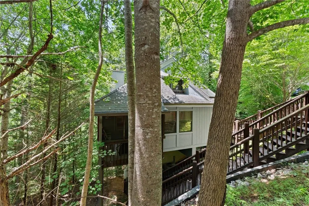 17 Dach Bruecke Gasse Helen, GA 30545
