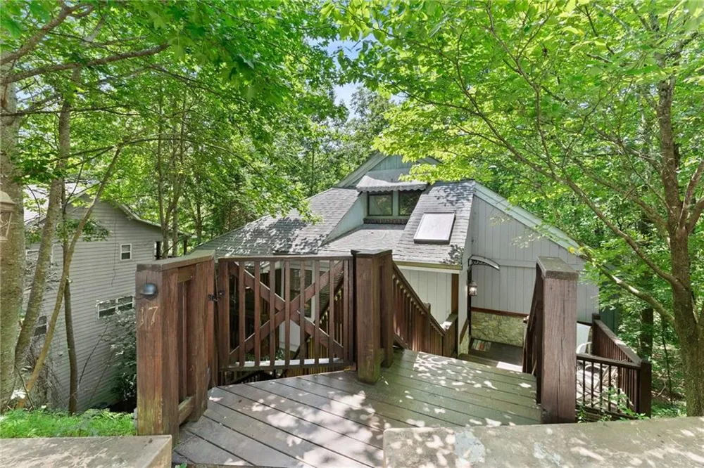 17 Dach Bruecke Gasse Helen, GA 30545