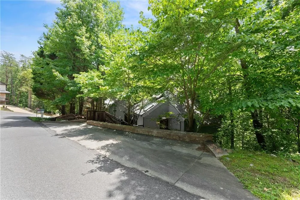 17 Dach Bruecke Gasse Helen, GA 30545