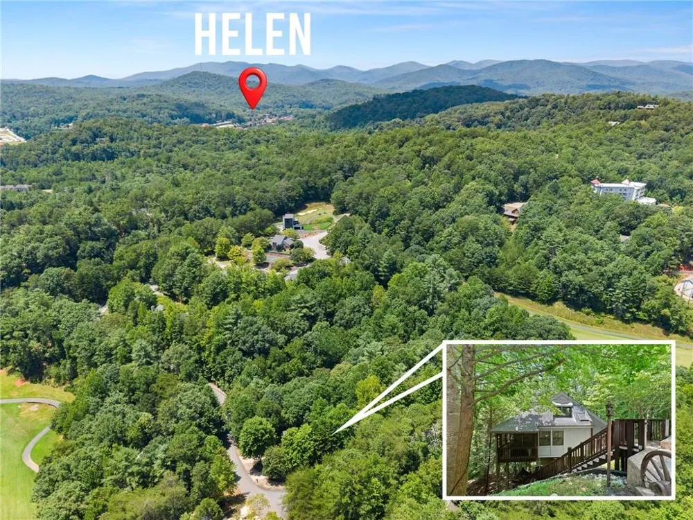 17 Dach Bruecke Gasse Helen, GA 30545