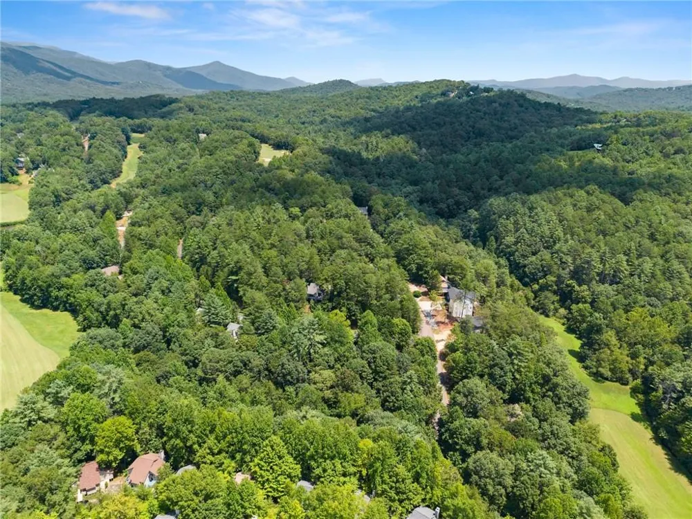 17 Dach Bruecke Gasse Helen, GA 30545