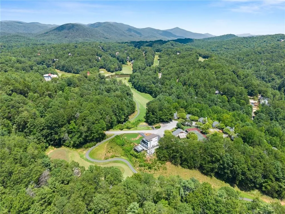 17 Dach Bruecke Gasse Helen, GA 30545