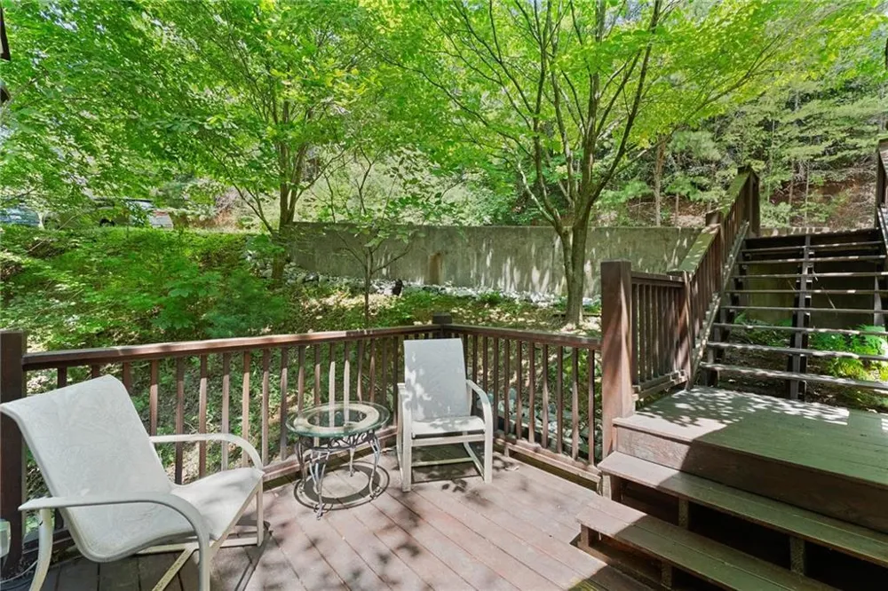 17 Dach Bruecke Gasse Helen, GA 30545