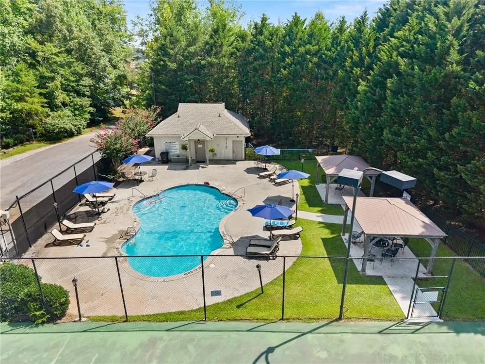 17 Dach Bruecke Gasse Helen, GA 30545