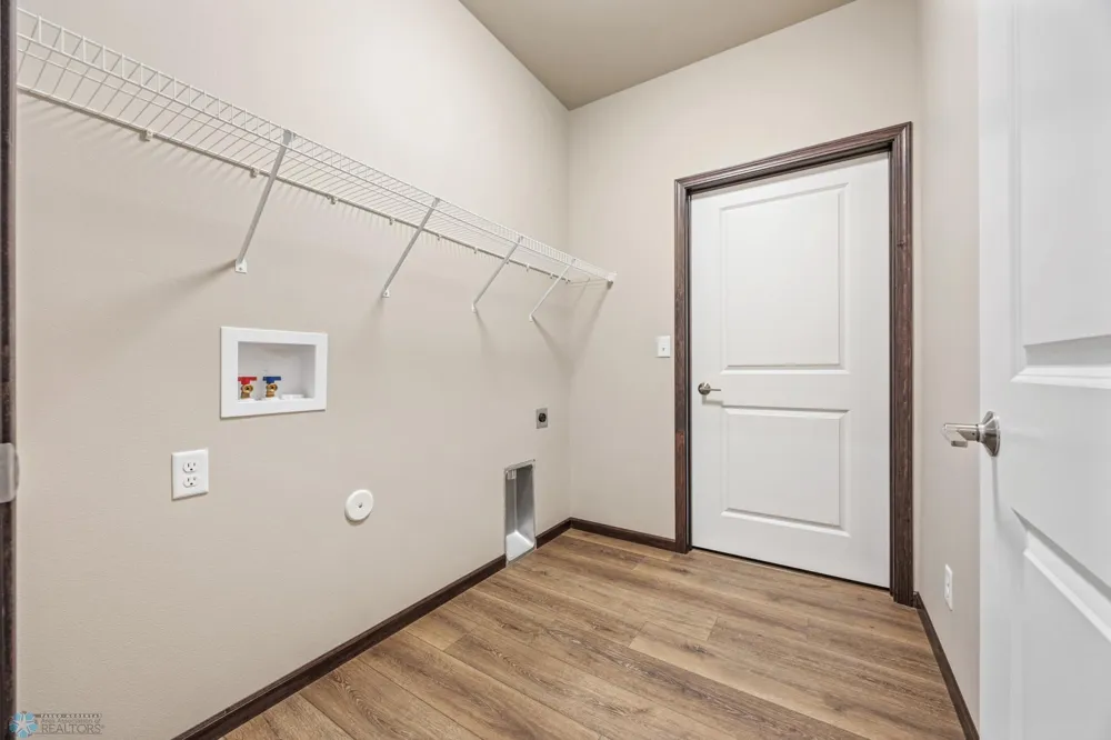 203 Emma Court Mapleton, ND 58059