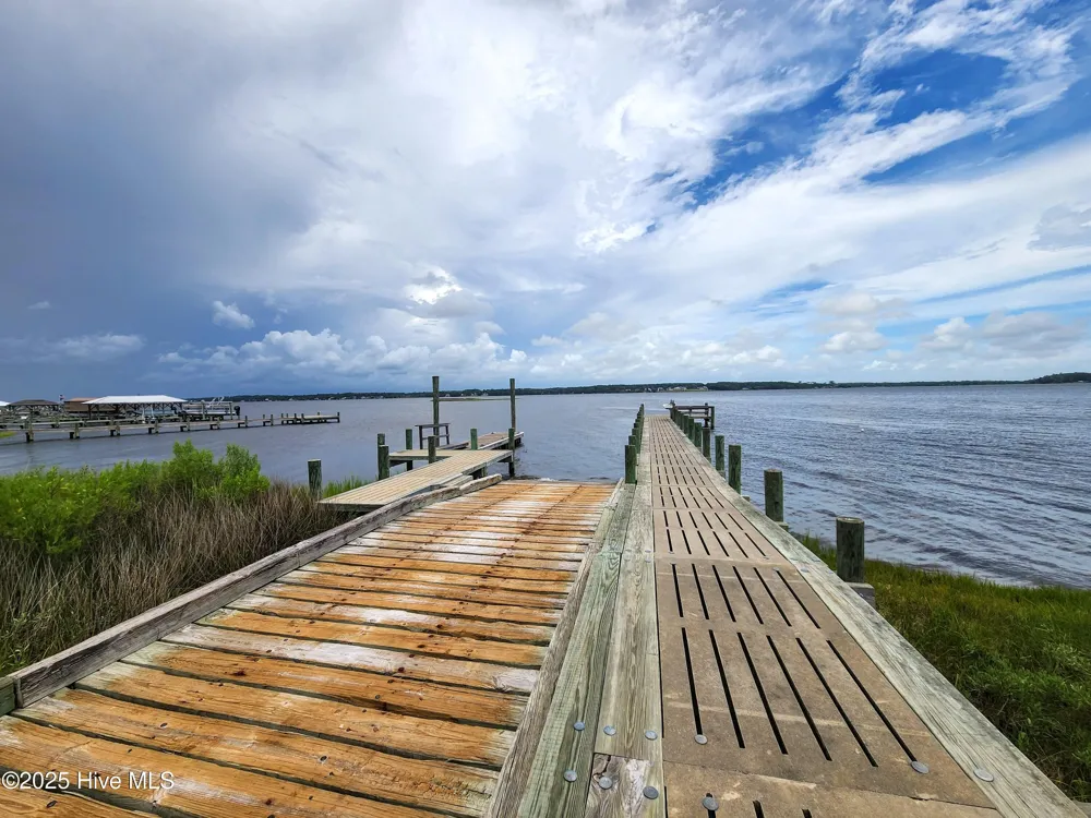 240 River Reach Drive Swansboro, NC 28584