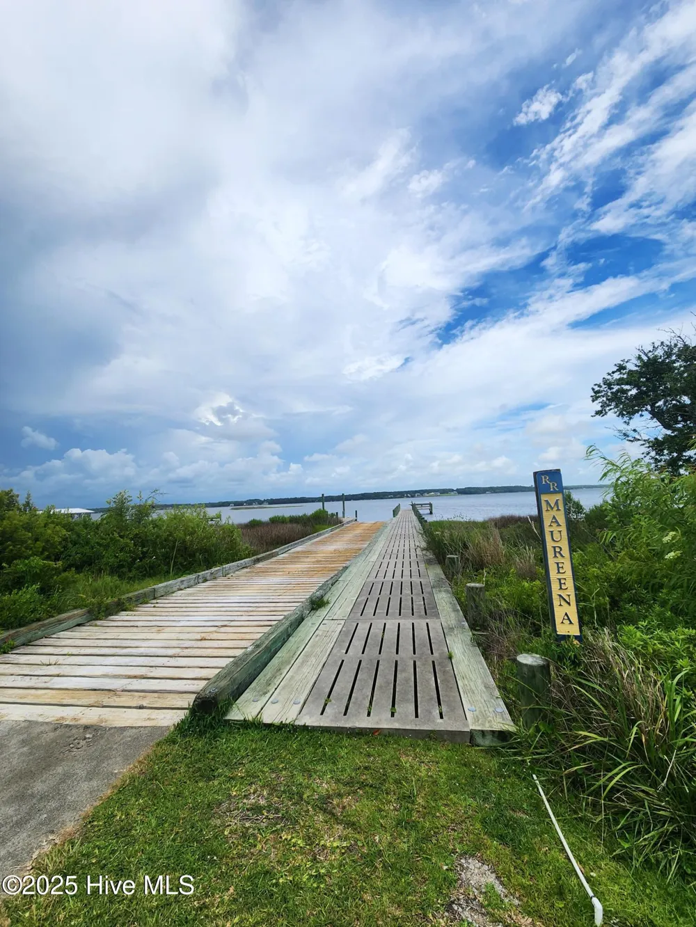 240 River Reach Drive Swansboro, NC 28584